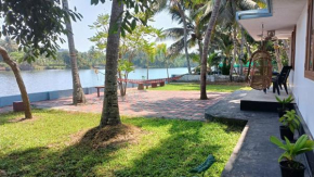 River View - Waterfront VILLA